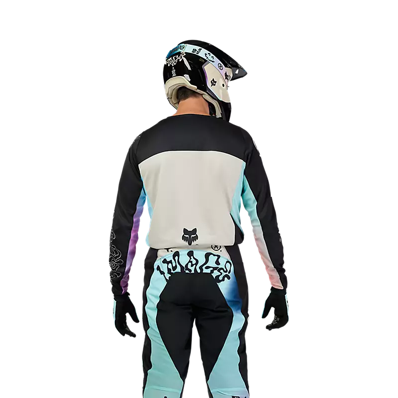 HELLO FUTURE GEAR SET