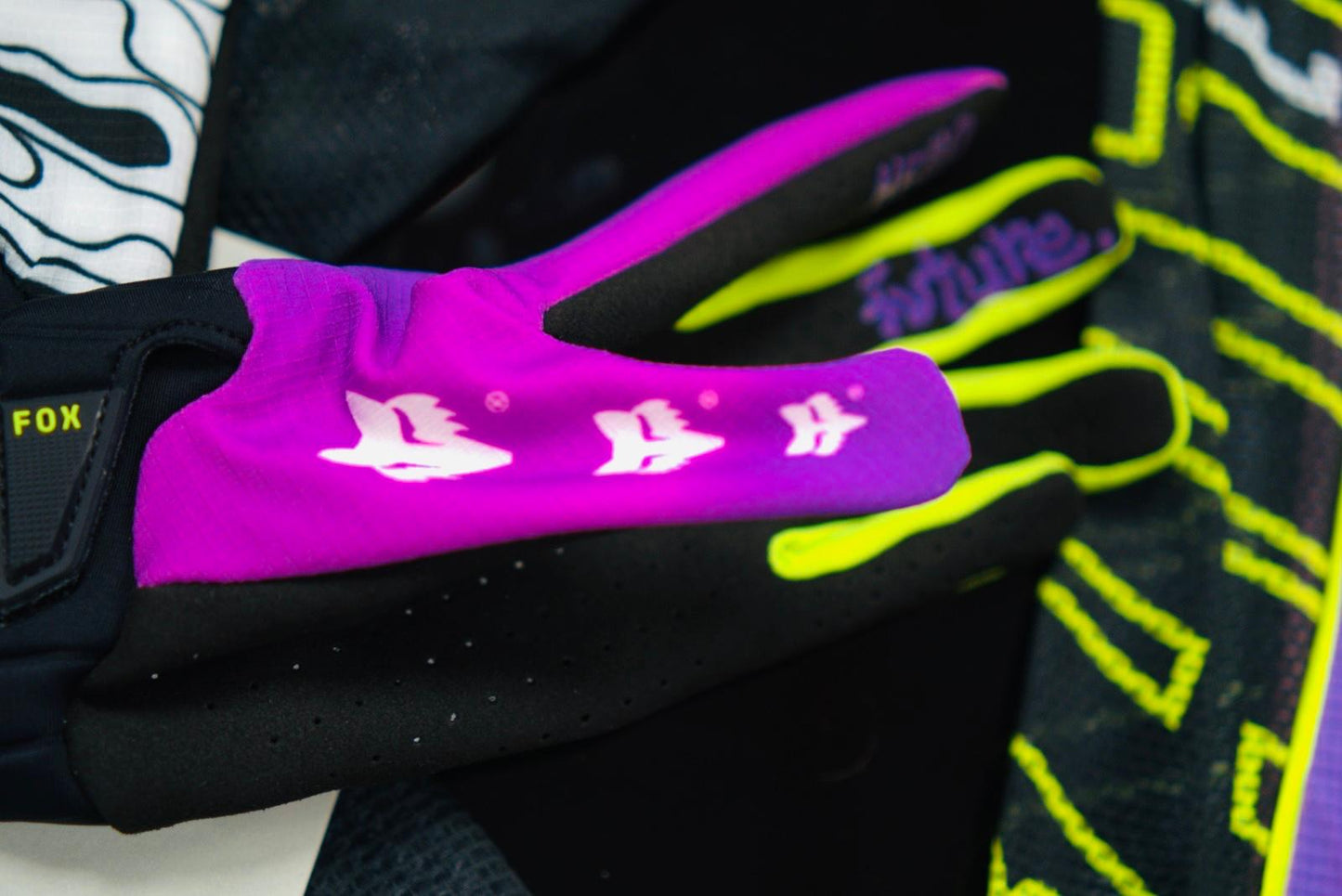 Flexair Image Phantom Limited Edition Gloves